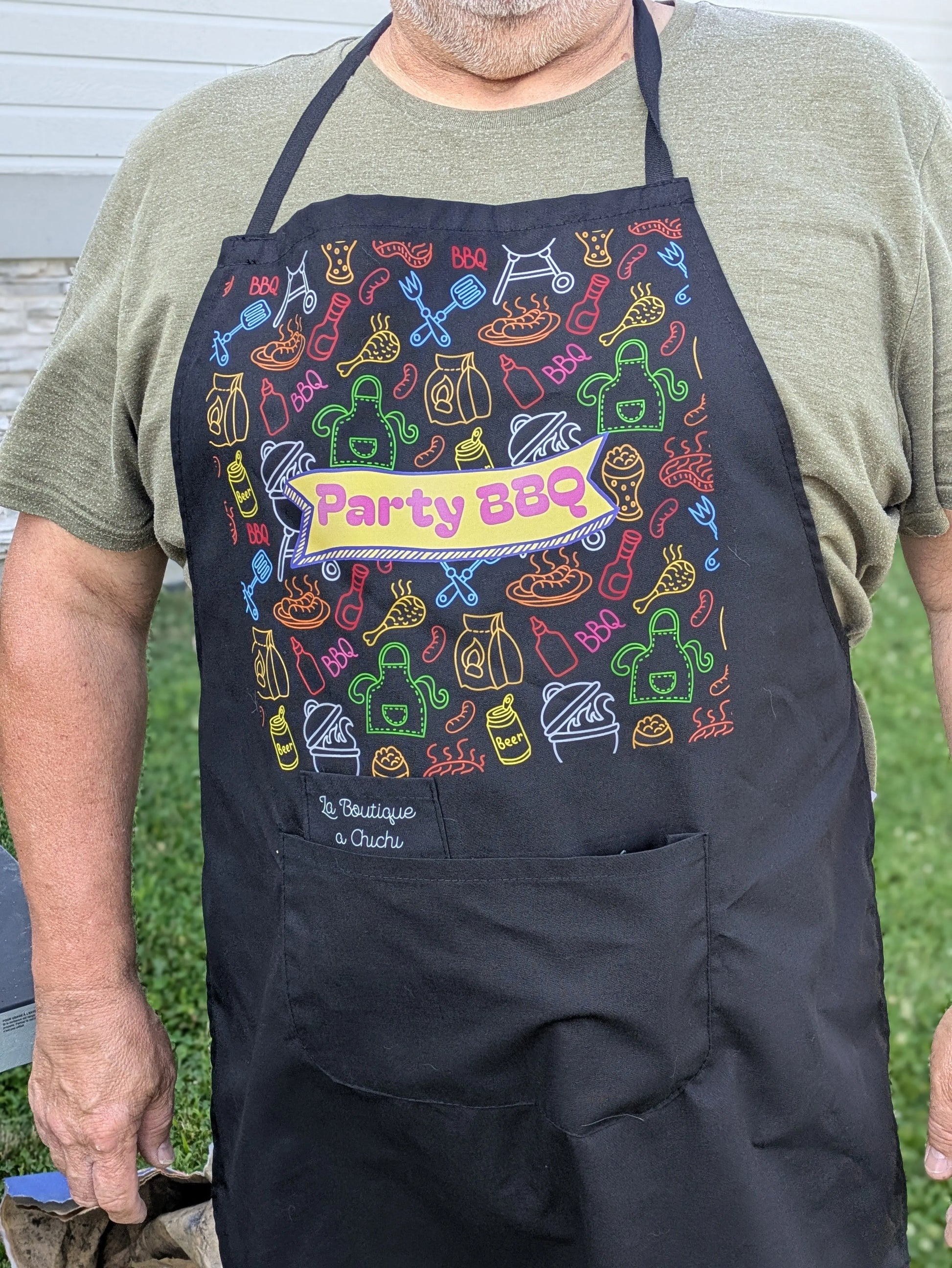 Le Kit Officiel du "Party BBQ" (T-shirt et Tablier) La Boutique à Chichi